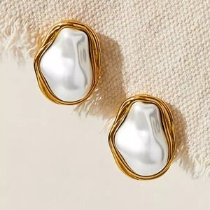 💛🔹️House of Harlow 🔹️1960 Faux Pearl Stud Earrings  NWT